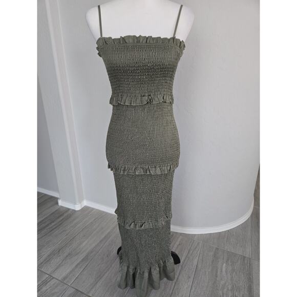 Mable Anthropologie Smocked Tiered Ruffled Olive Green Form Fitting Dress Sz M - Picture 5 of 11
